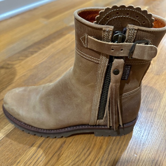 Penelope Chilvers Cropped Tassel Boots 39 (color - biscuit) - Picture 11 of 13